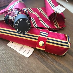 BROOKS BROTHERS small automatic folding umbrella with cover